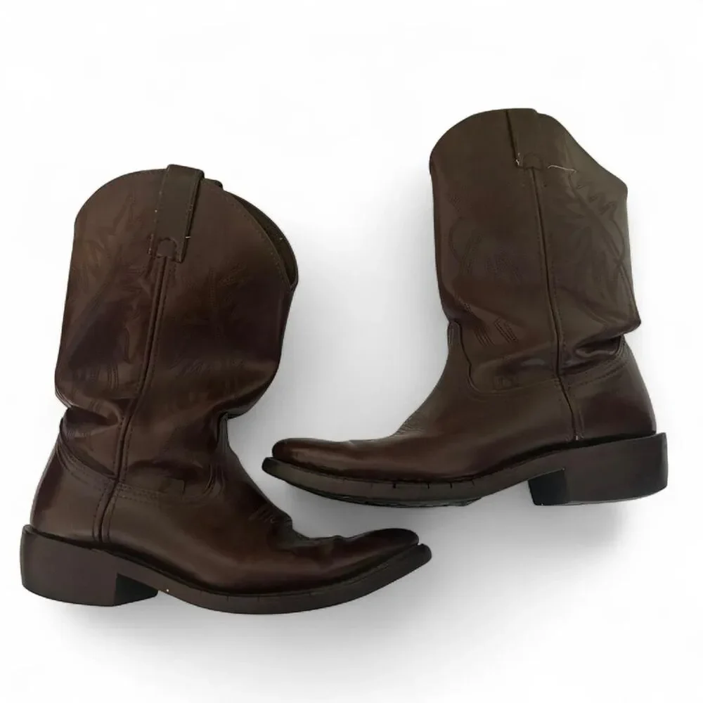 Justin Brown leather cowboy boots with a western vibe mens size 10D